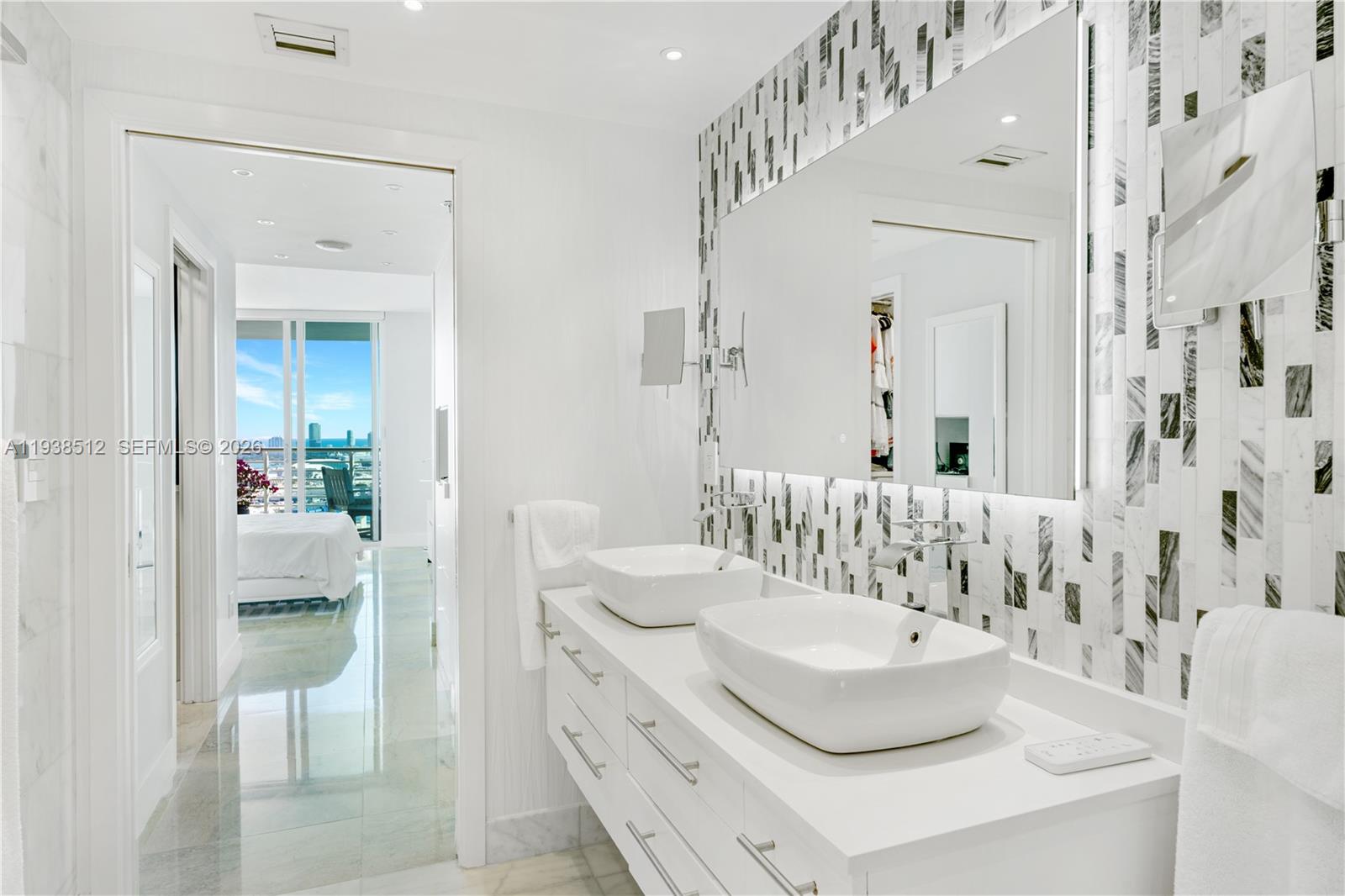 335 S Biscayne Blvd # 3909