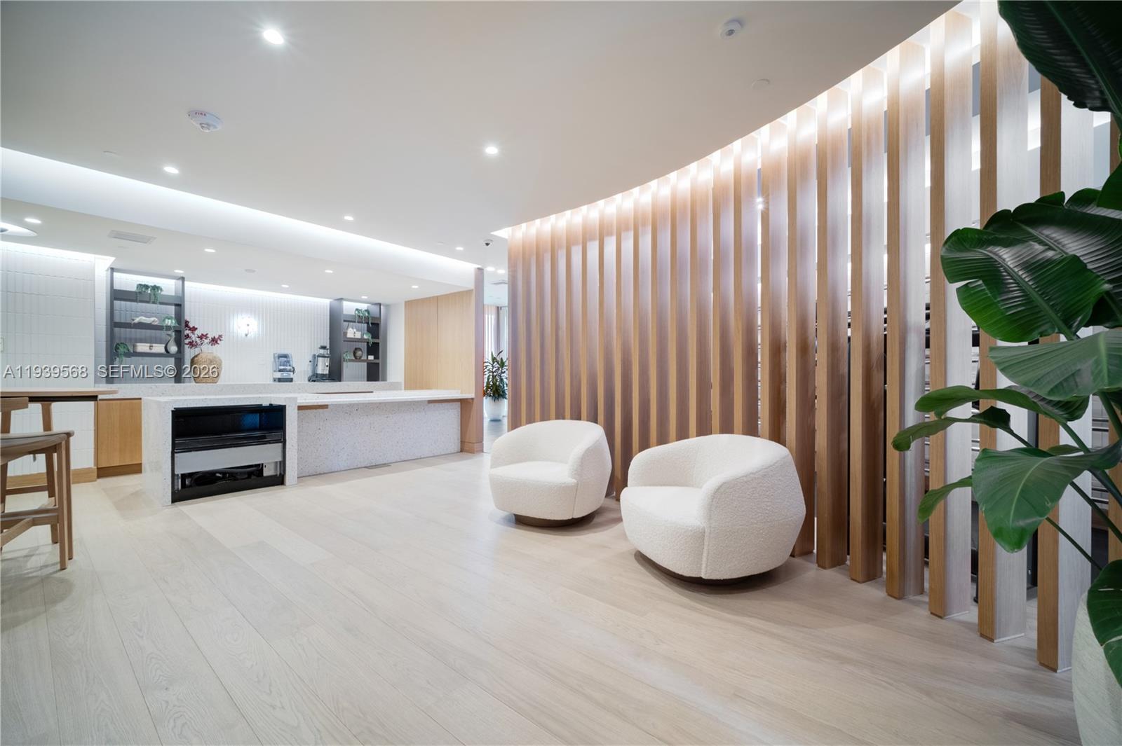 2655 S Bayshore Dr # 1602