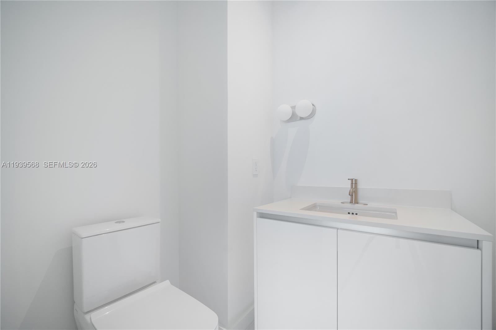 2655 S Bayshore Dr # 1602