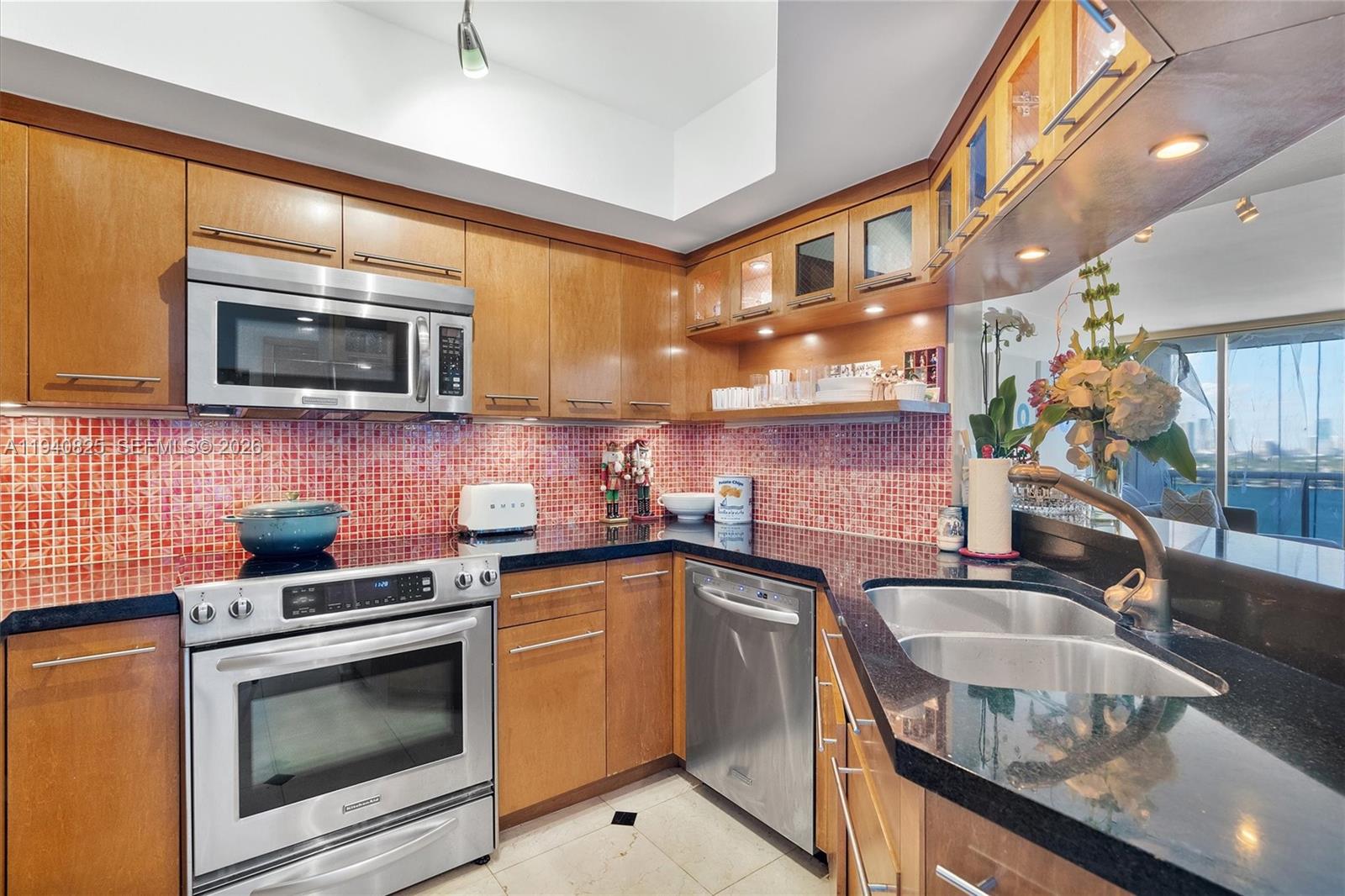 1800 Sunset Harbour Dr # 1710