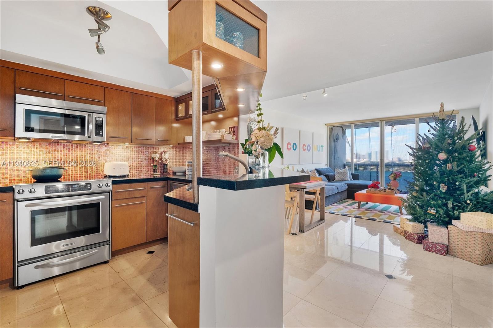 1800 Sunset Harbour Dr # 1710