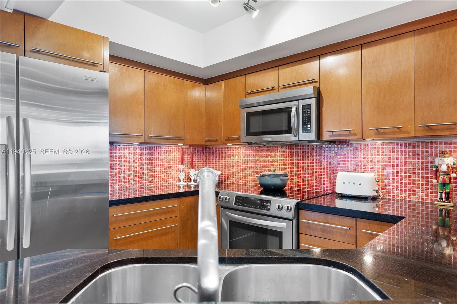 1800 Sunset Harbour Dr # 1710