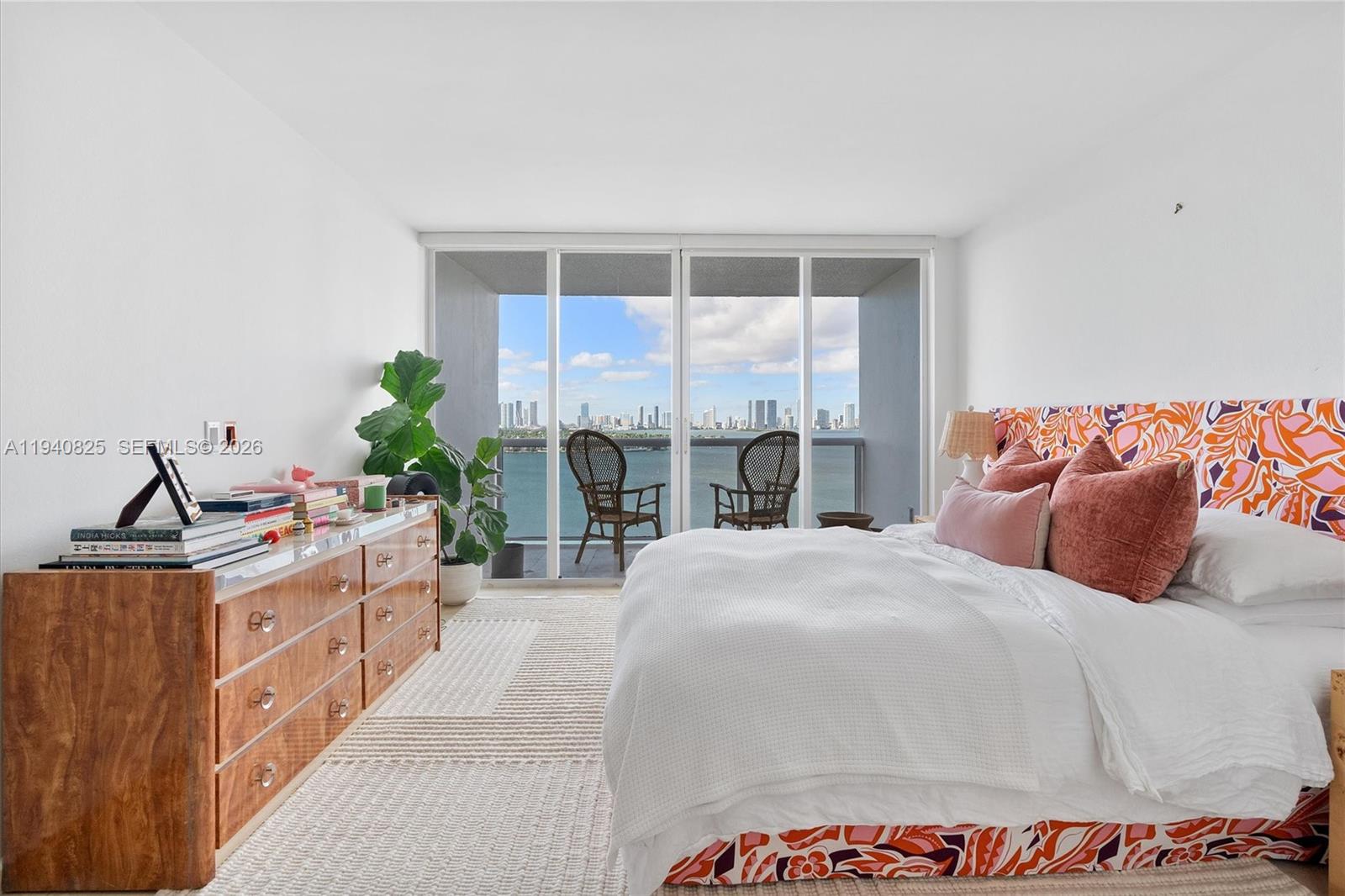 1800 Sunset Harbour Dr # 1710