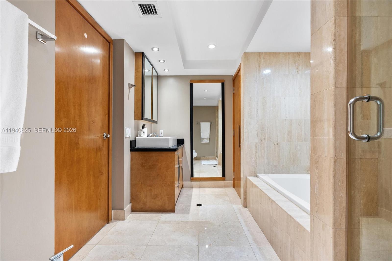 1800 Sunset Harbour Dr # 1710