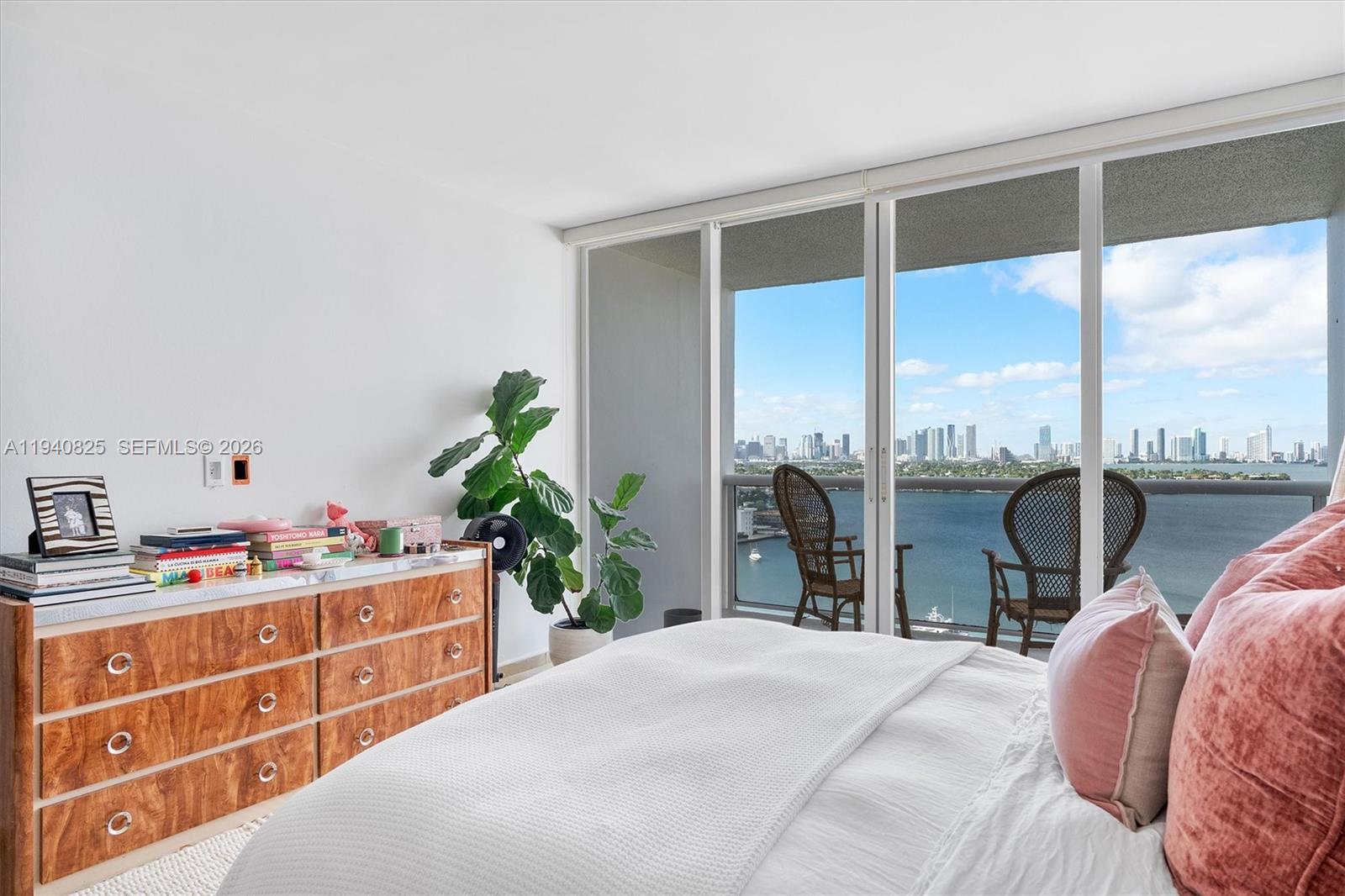 1800 Sunset Harbour Dr # 1710