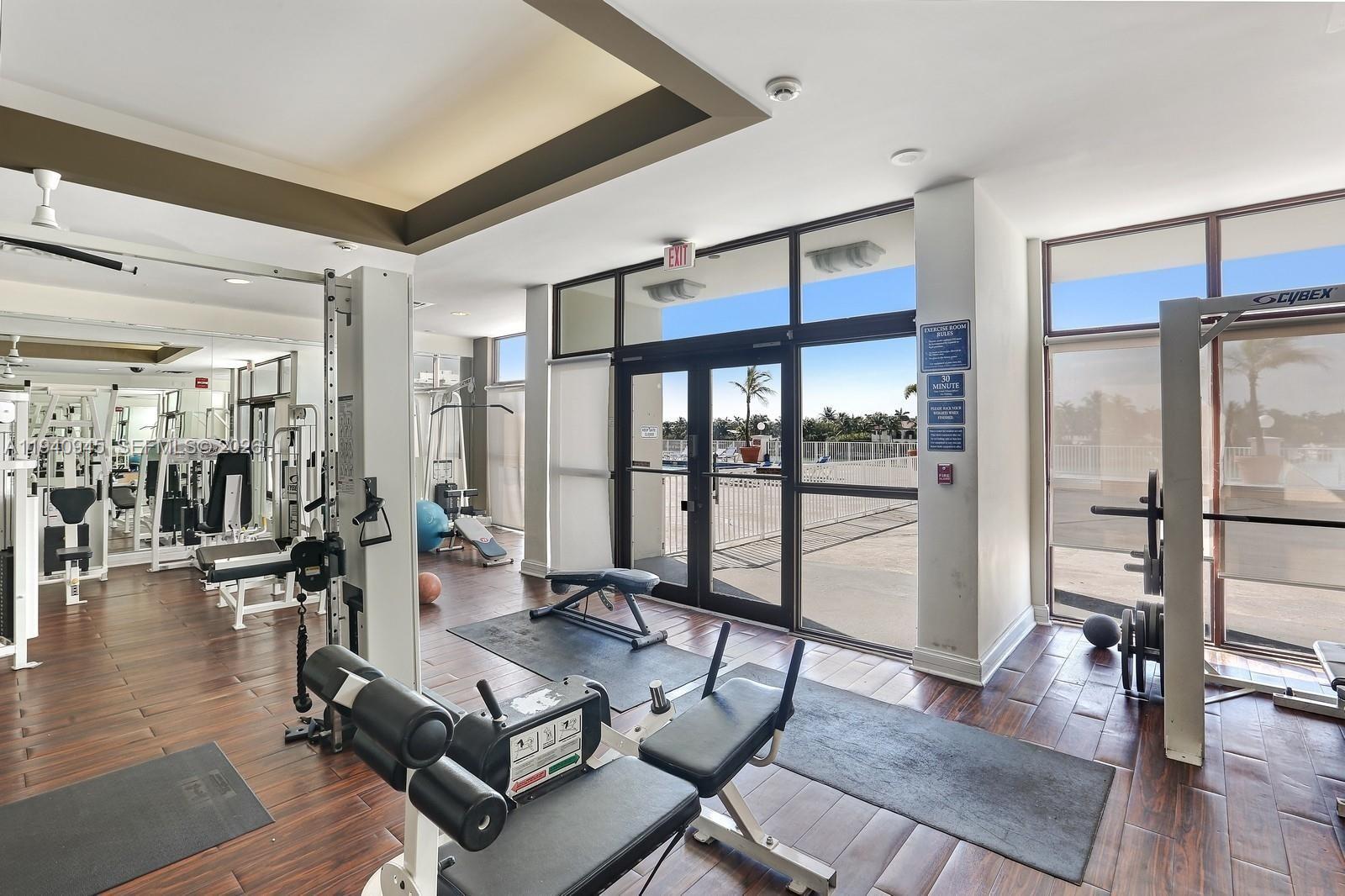 6770 Indian Creek Dr # 14J