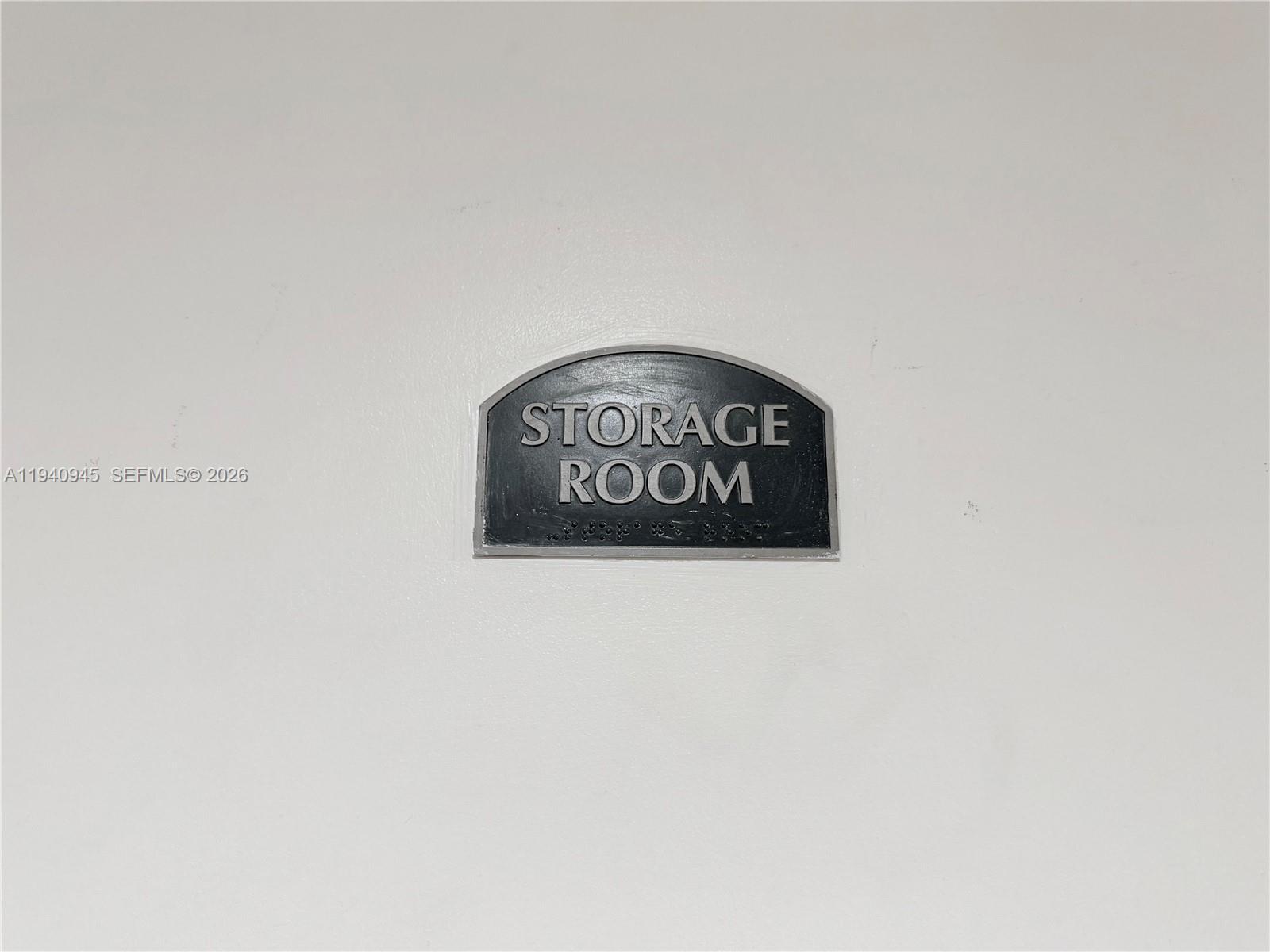 6770 Indian Creek Dr # 14J