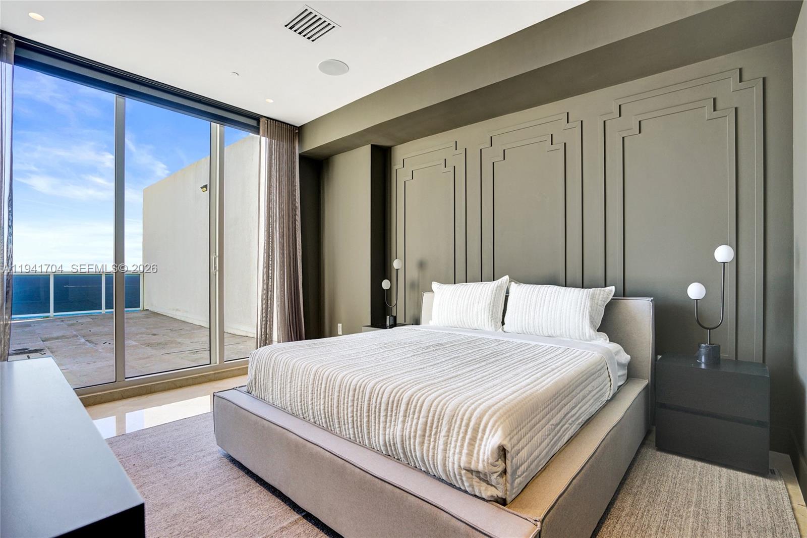 1800 S Ocean Dr # 4403