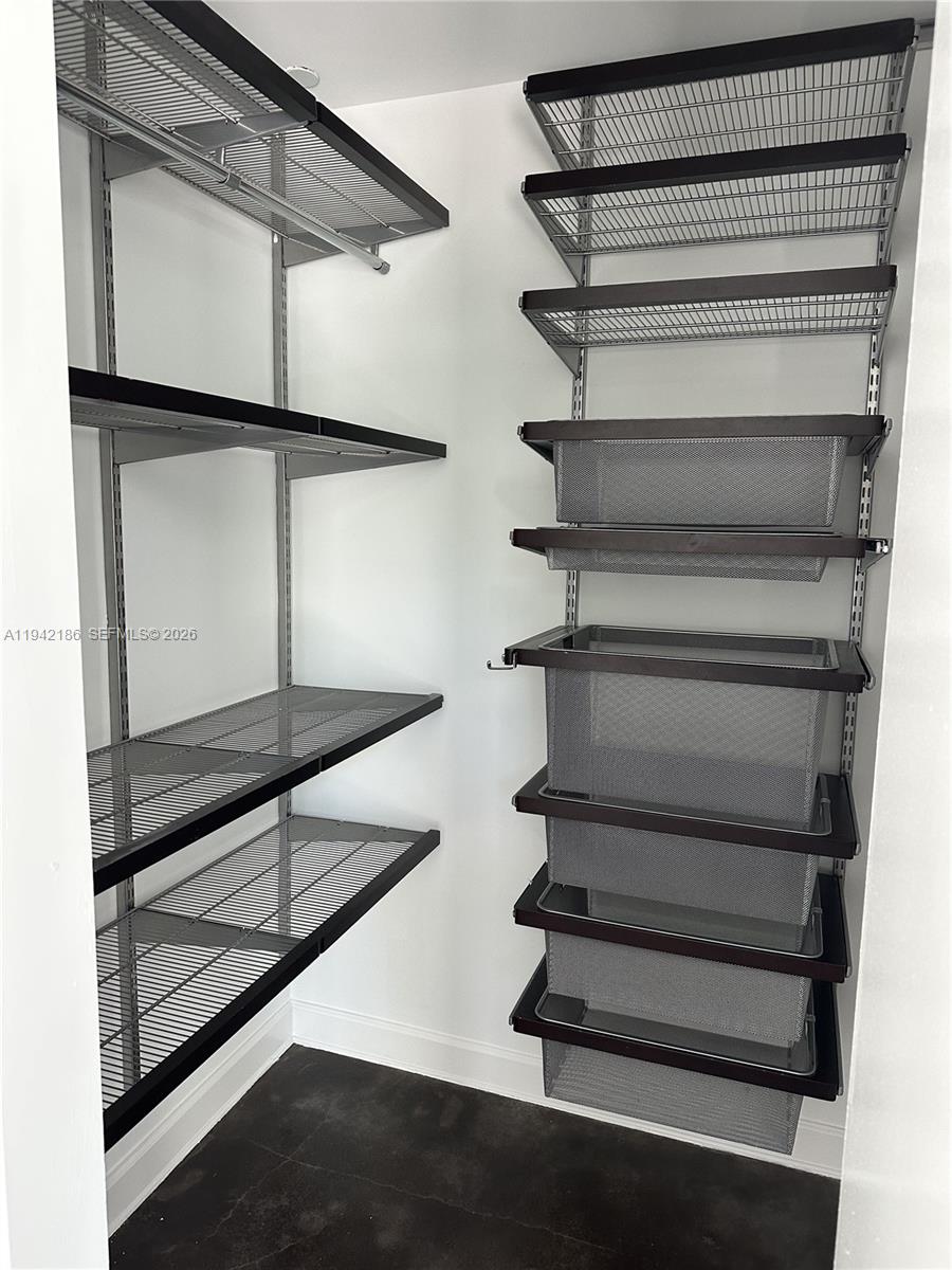 350 NE 24th St # 505