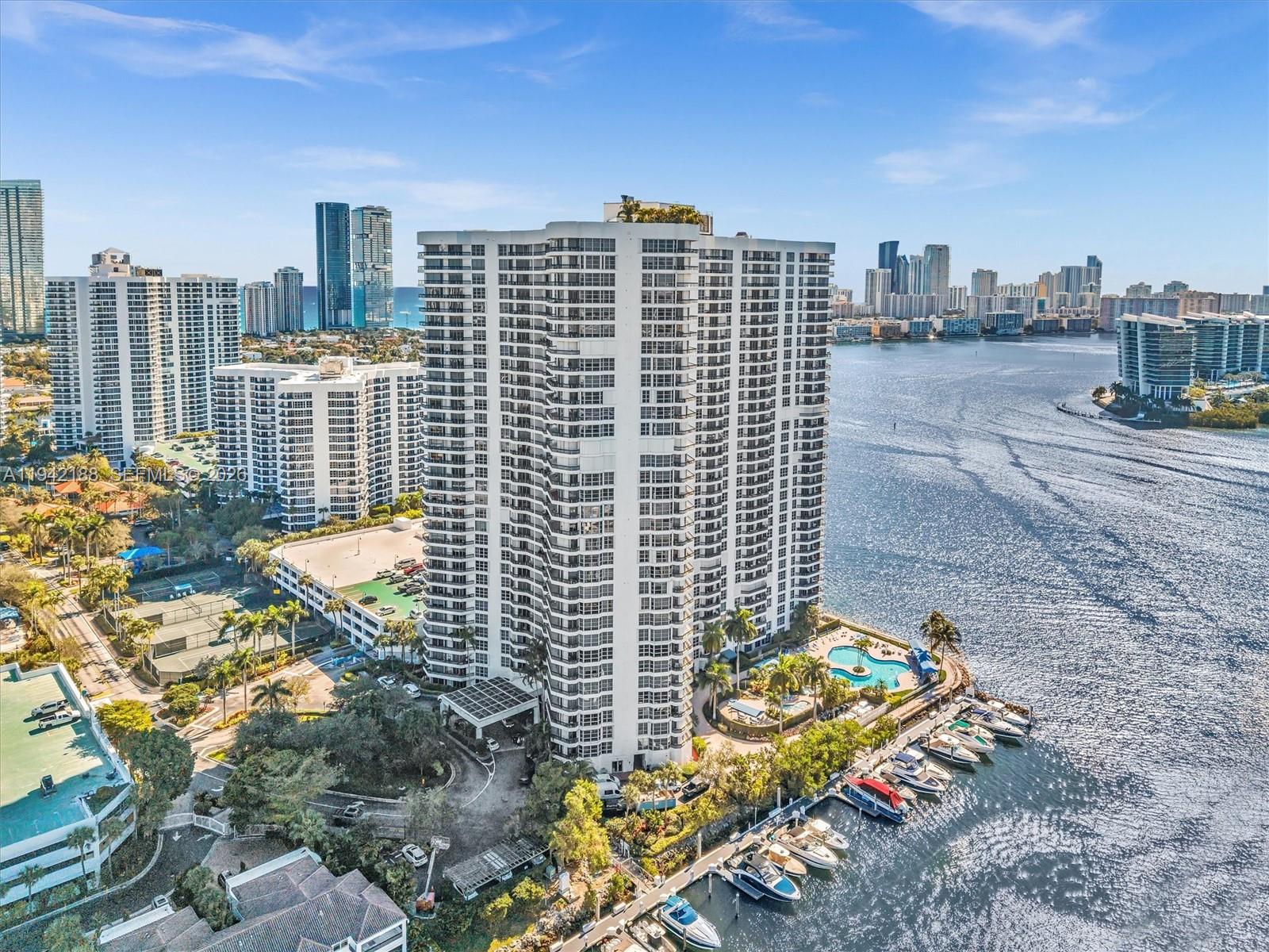 3530 Mystic Pointe Dr # 2502