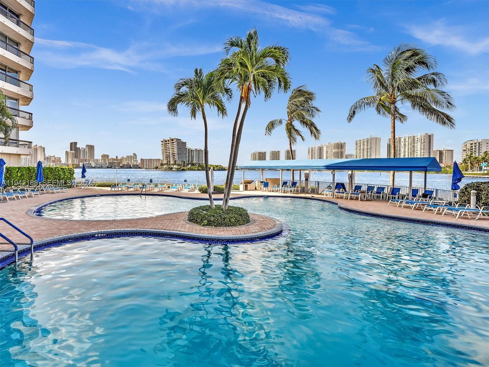 3530 Mystic Pointe Dr # 2502