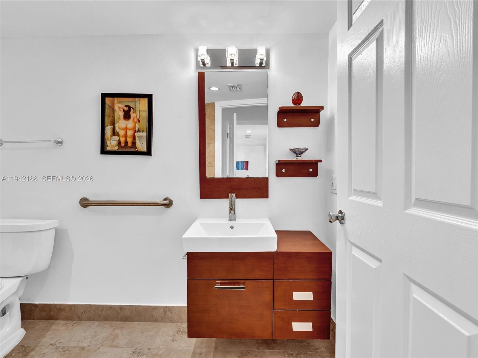 3530 Mystic Pointe Dr # 2502