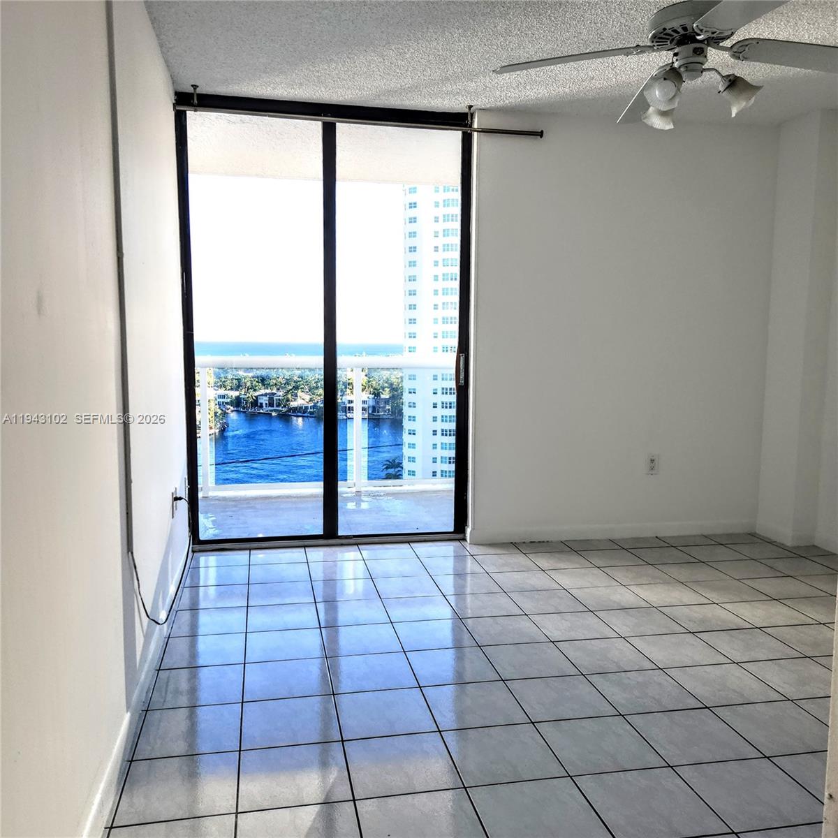 20505 E Country Club Dr # 1635