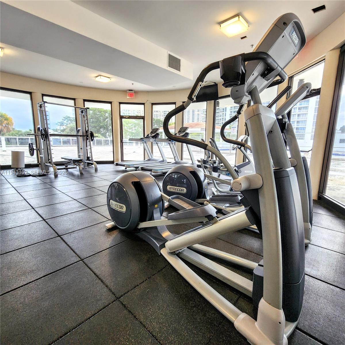 20505 E Country Club Dr # 1635