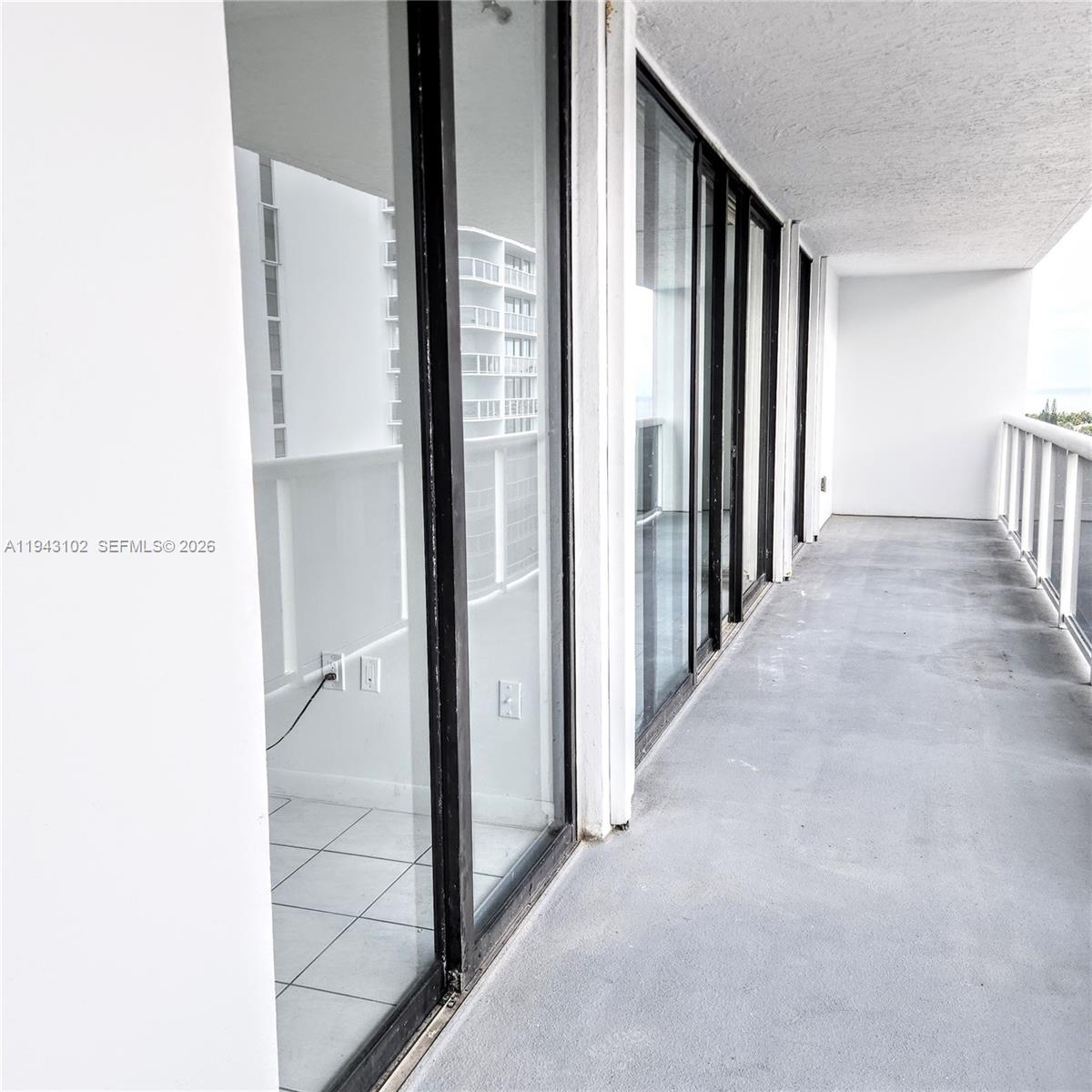 20505 E Country Club Dr # 1635