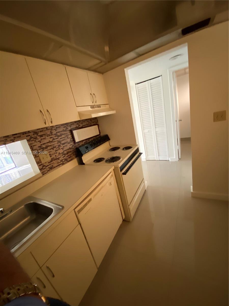 8015 SW 107th Ave # 209