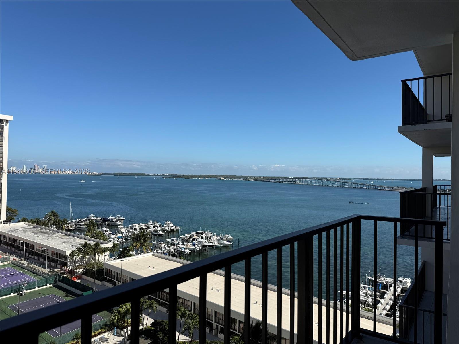 1925 Brickell Ave # 1403