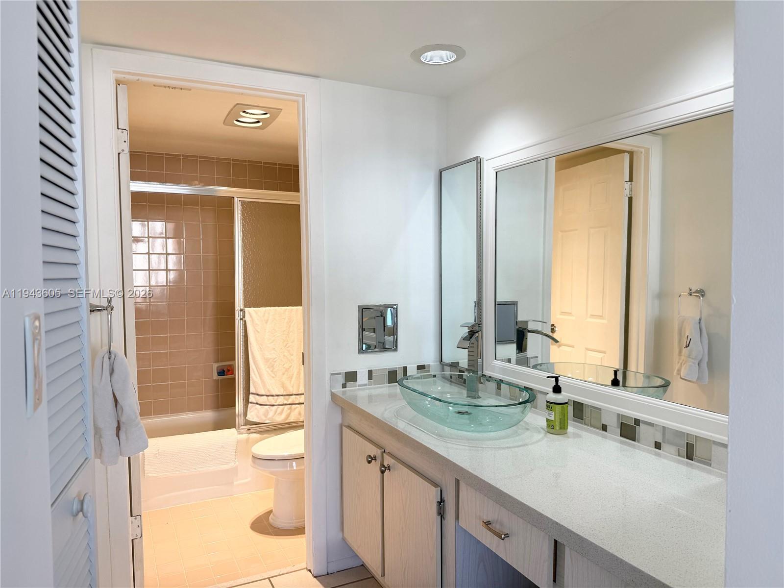 1925 Brickell Ave # 1403