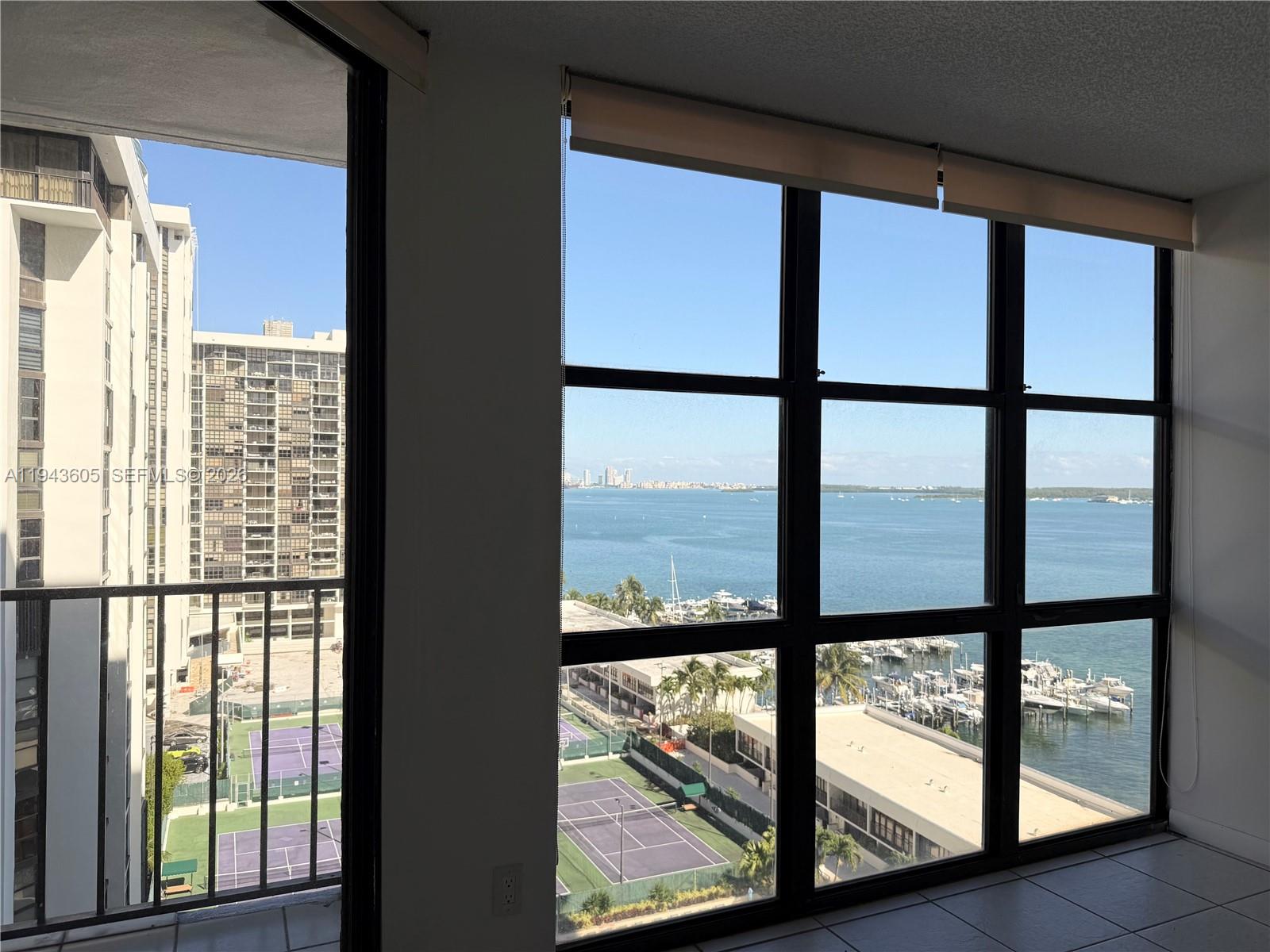 1925 Brickell Ave # 1403