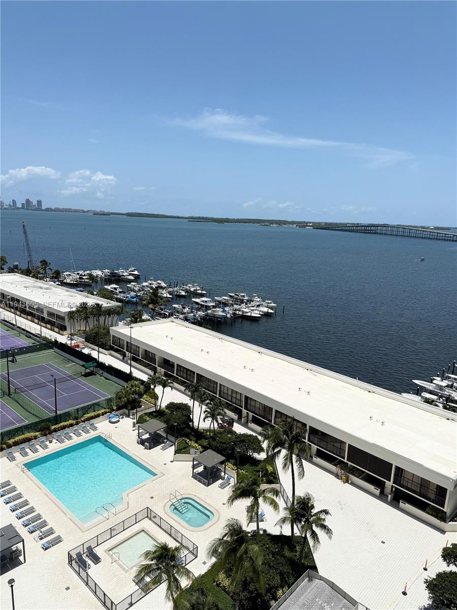 1925 Brickell Ave # 1403