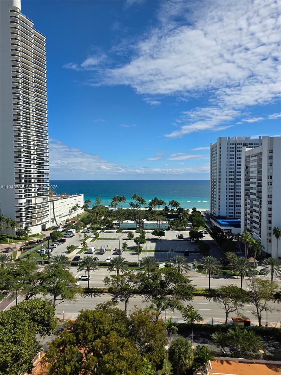 1865 S Ocean Dr # 14M