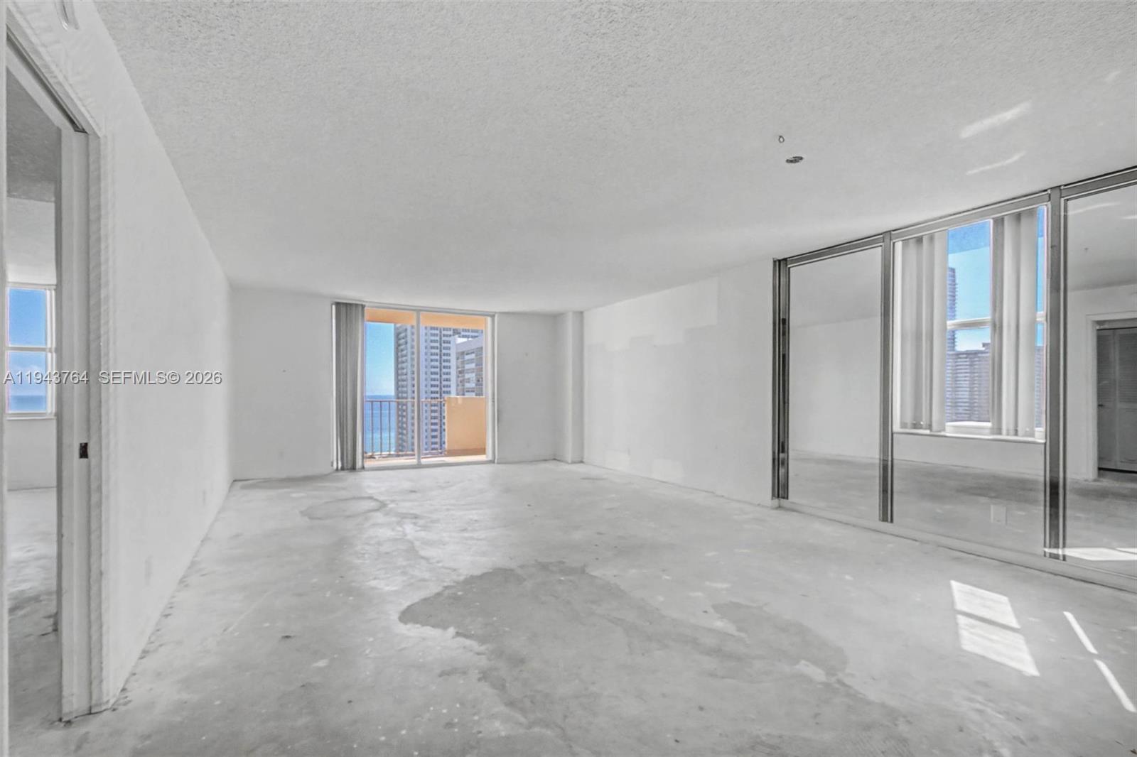 1865 S Ocean Dr # 14M