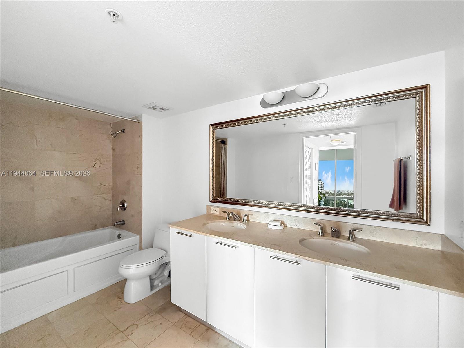 1800 N Bayshore Dr # 1810