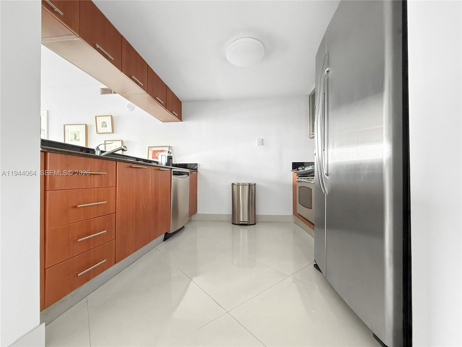 1800 N Bayshore Dr # 1810