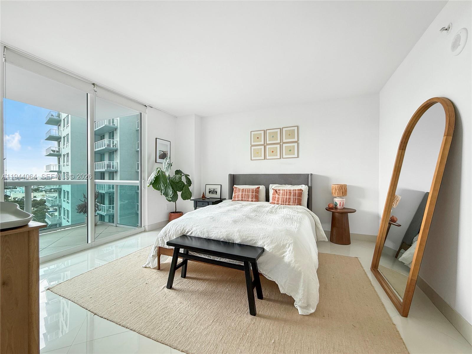 1800 N Bayshore Dr # 1810