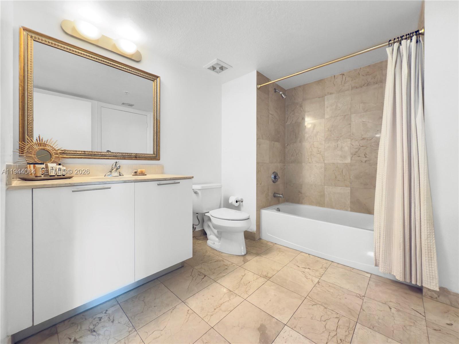 1800 N Bayshore Dr # 1810