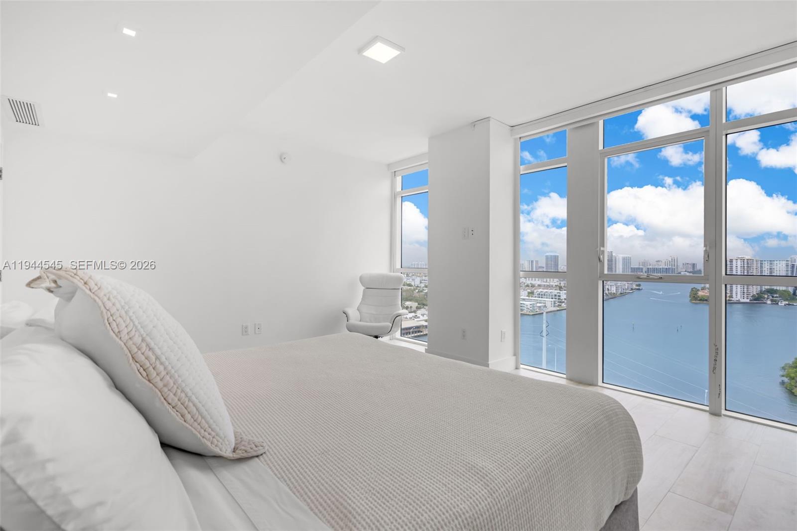 400 Sunny Isles Blvd # 1801