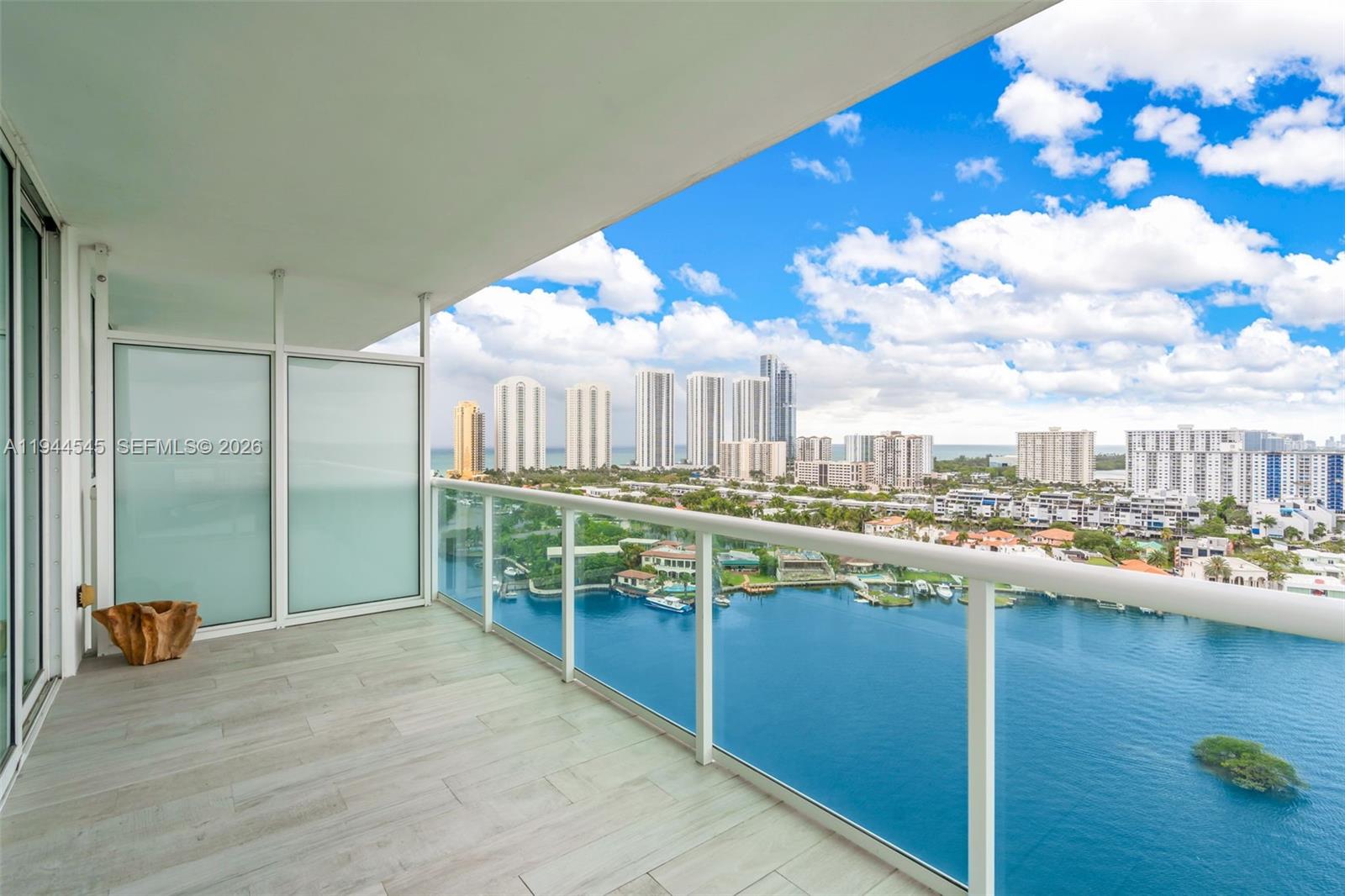 400 Sunny Isles Blvd # 1801