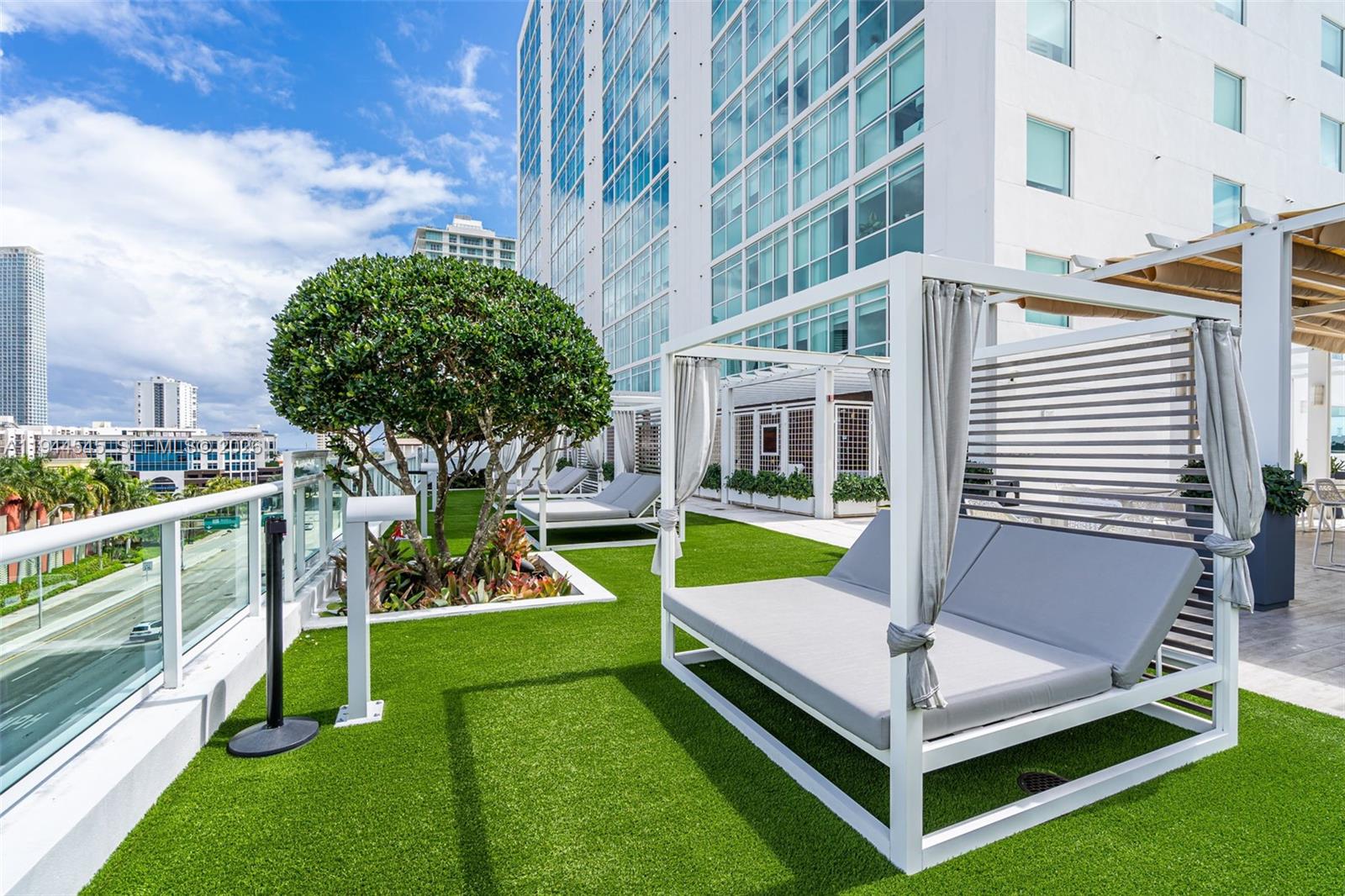 400 Sunny Isles Blvd # 1801