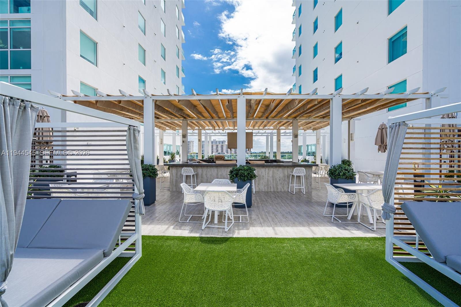400 Sunny Isles Blvd # 1801