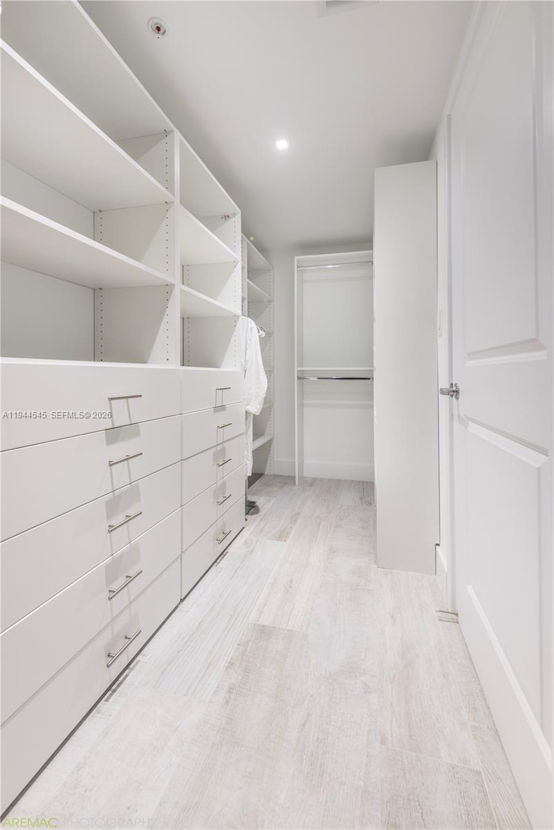 400 Sunny Isles Blvd # 1801