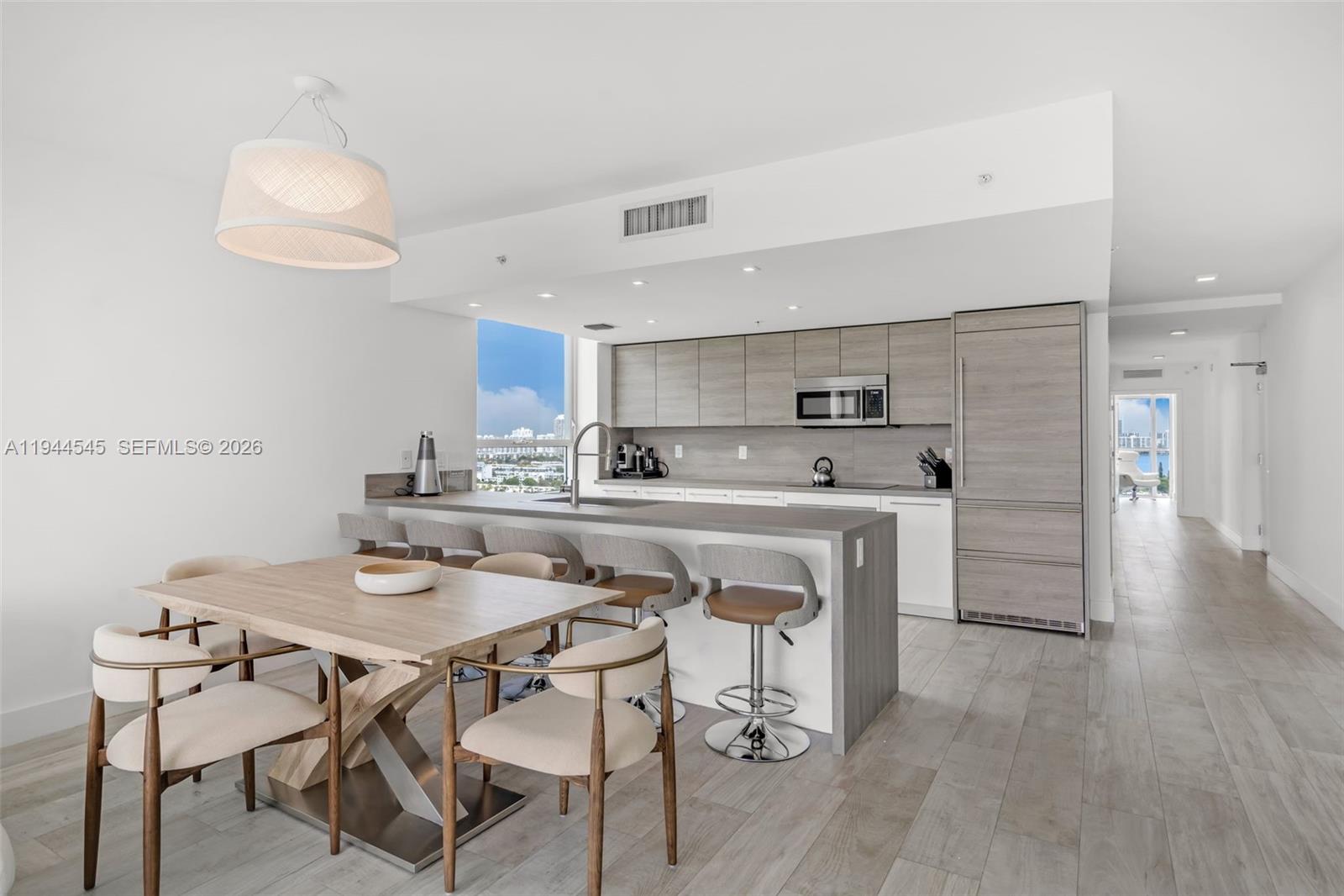 400 Sunny Isles Blvd # 1801