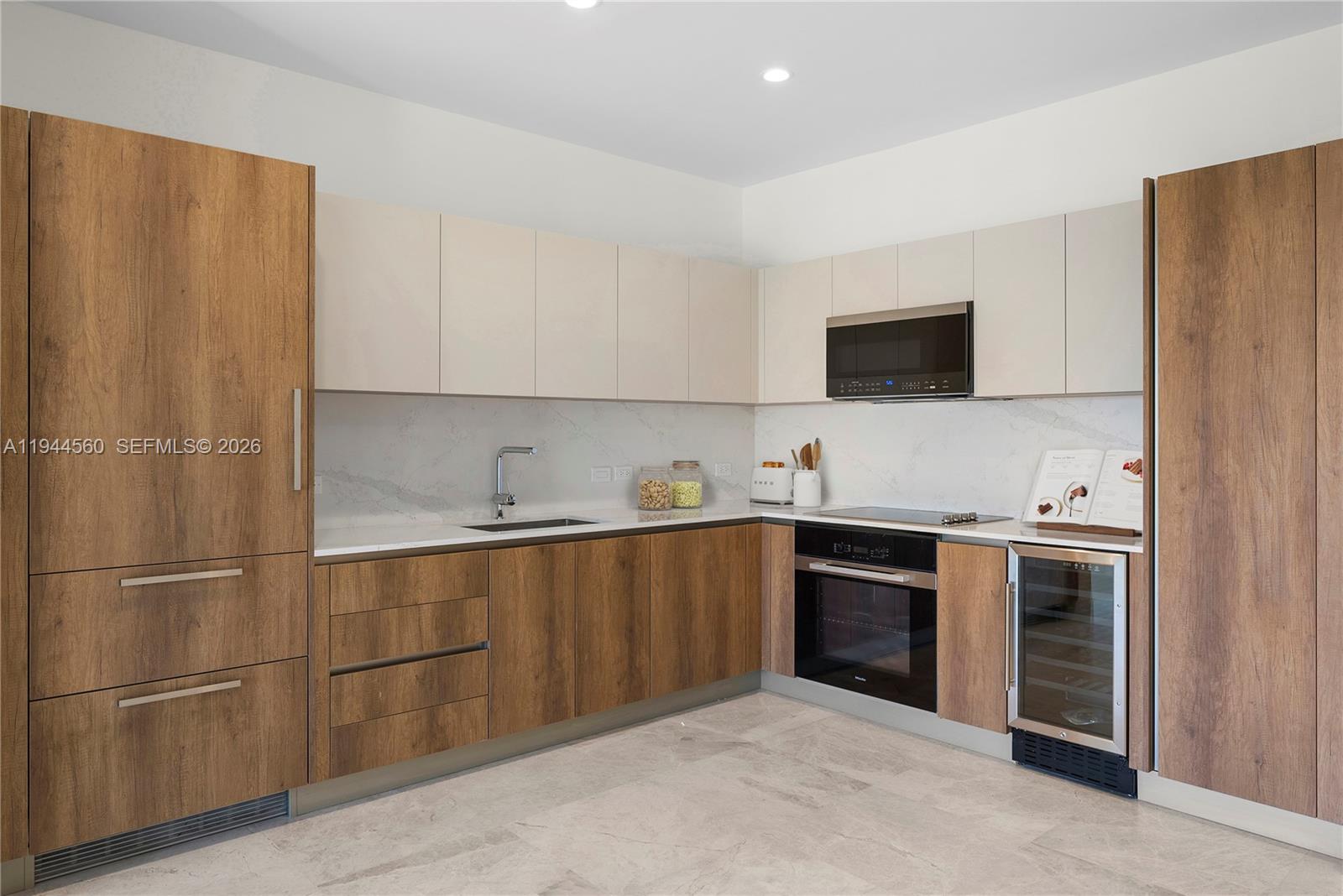 701 Valencia Ave # 604