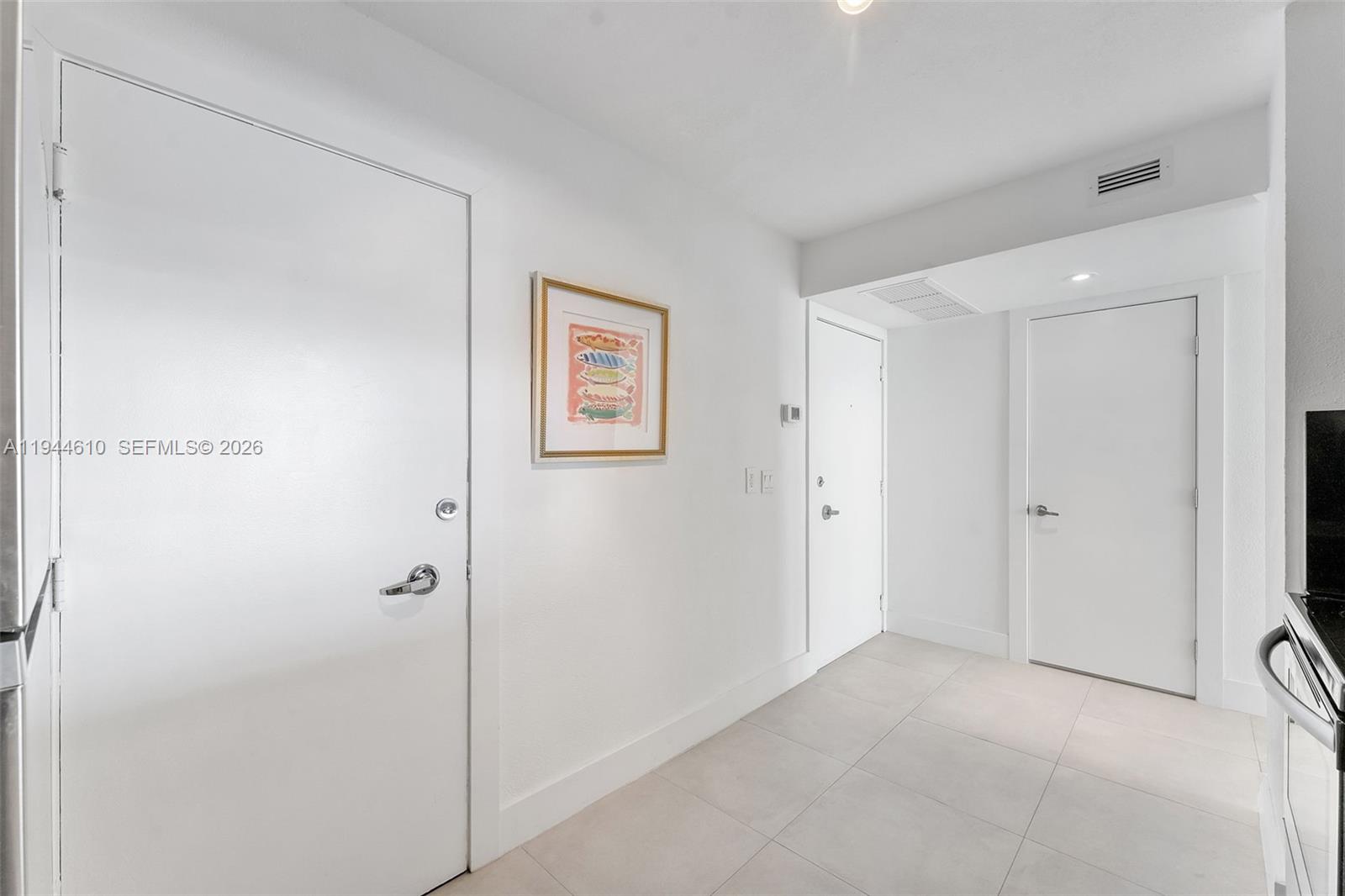 6770 Indian Creek Dr # 14J