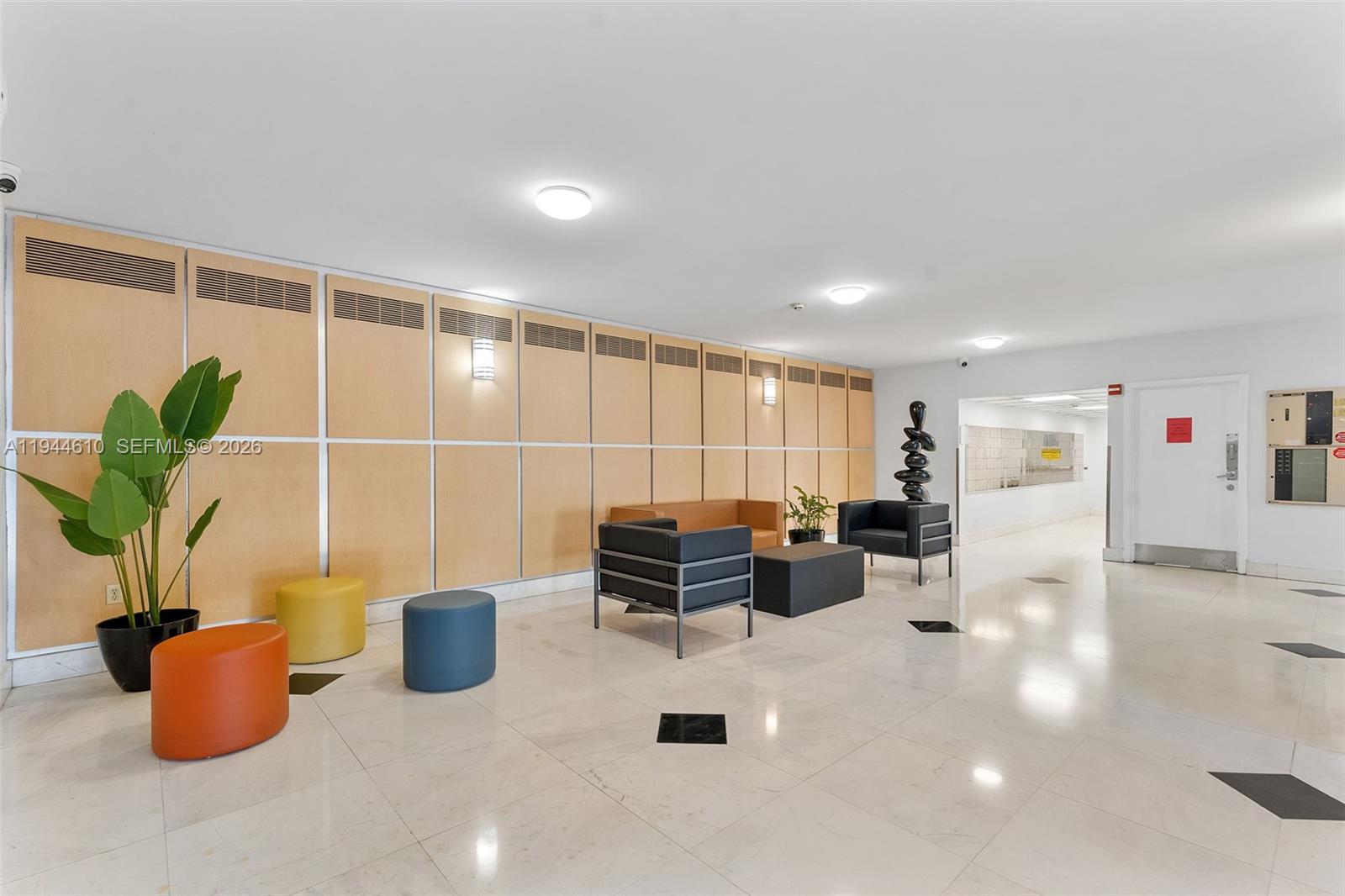 6770 Indian Creek Dr # 14J