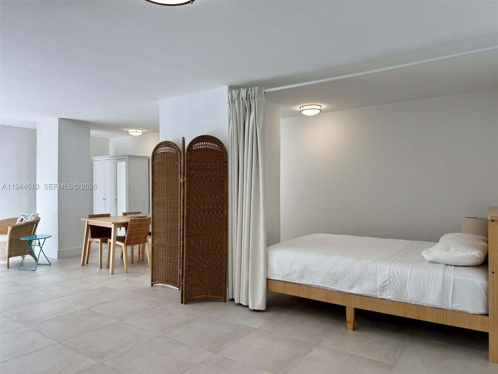 6770 Indian Creek Dr # 14J