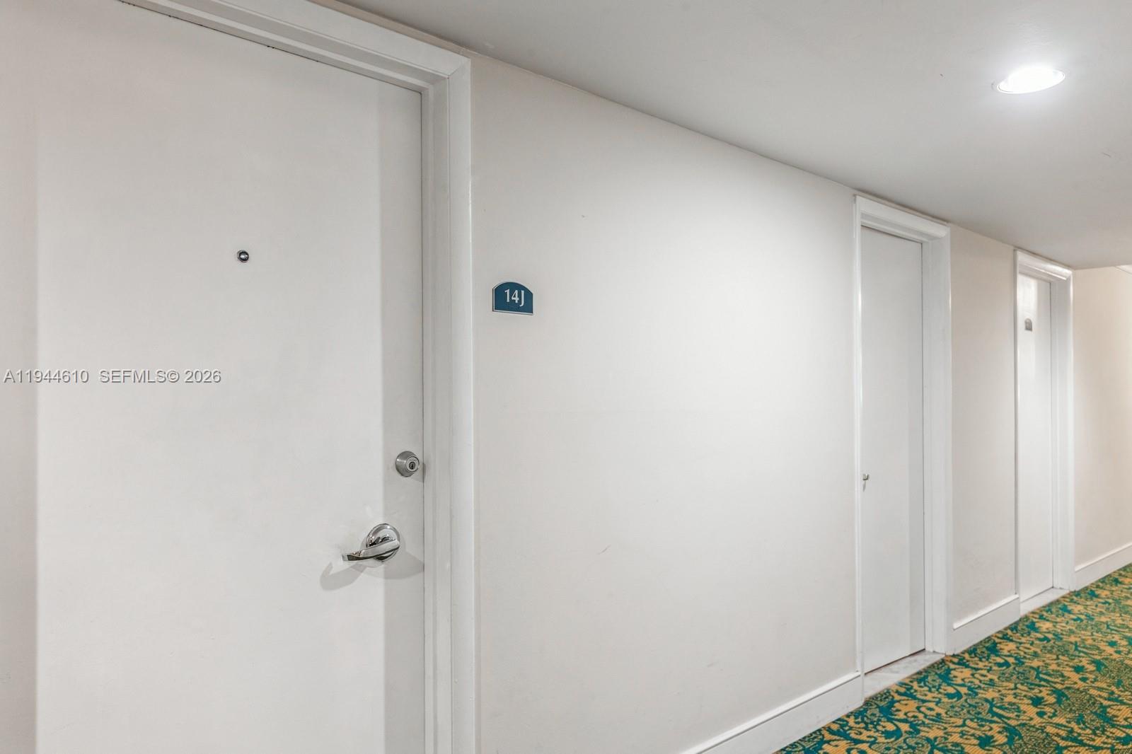 6770 Indian Creek Dr # 14J