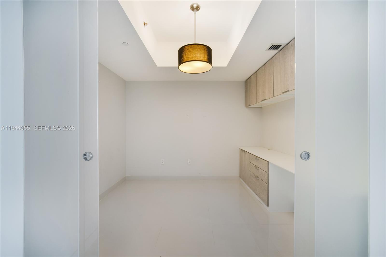 495 Brickell Ave # 1804