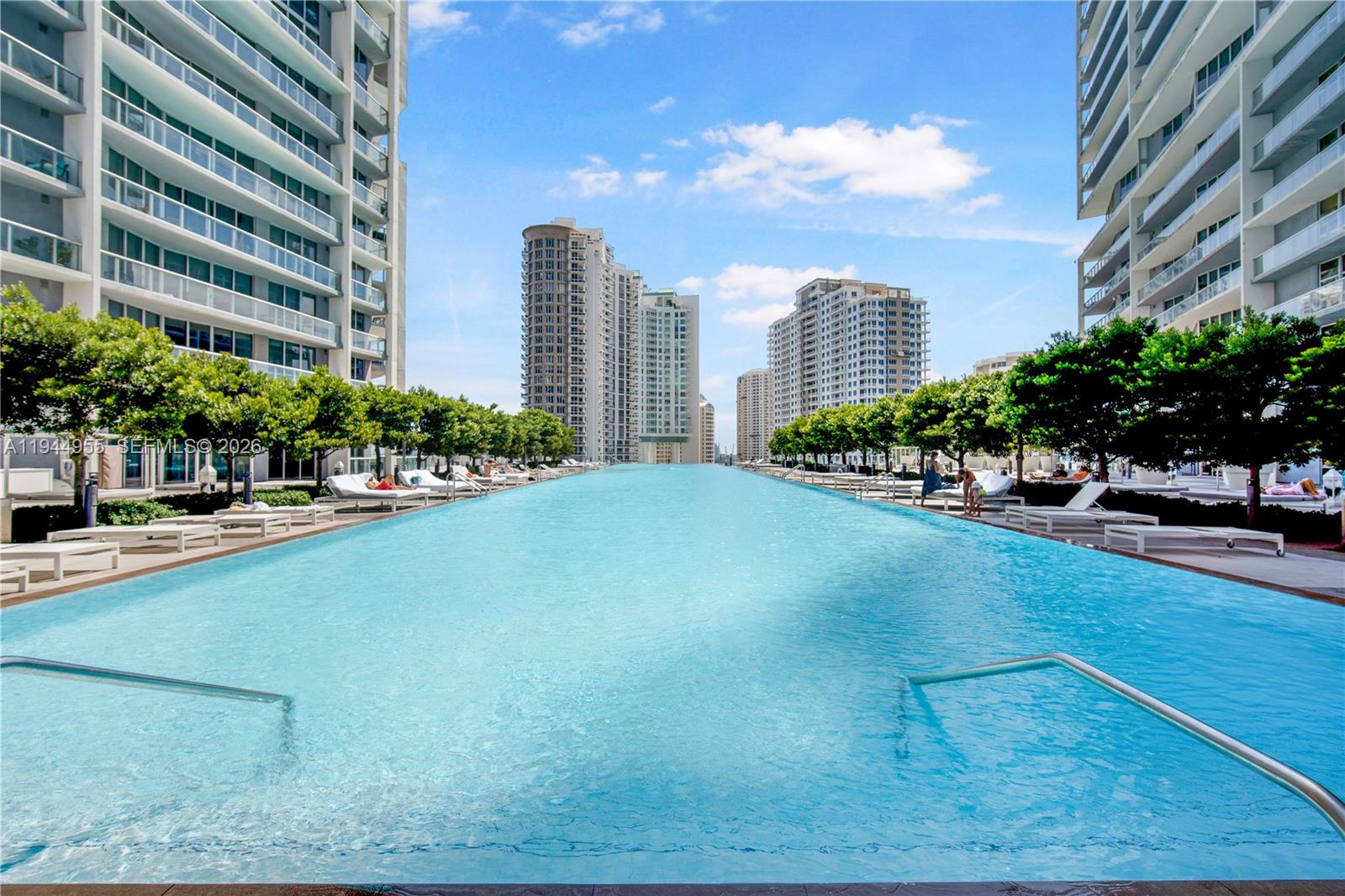 495 Brickell Ave # 1804