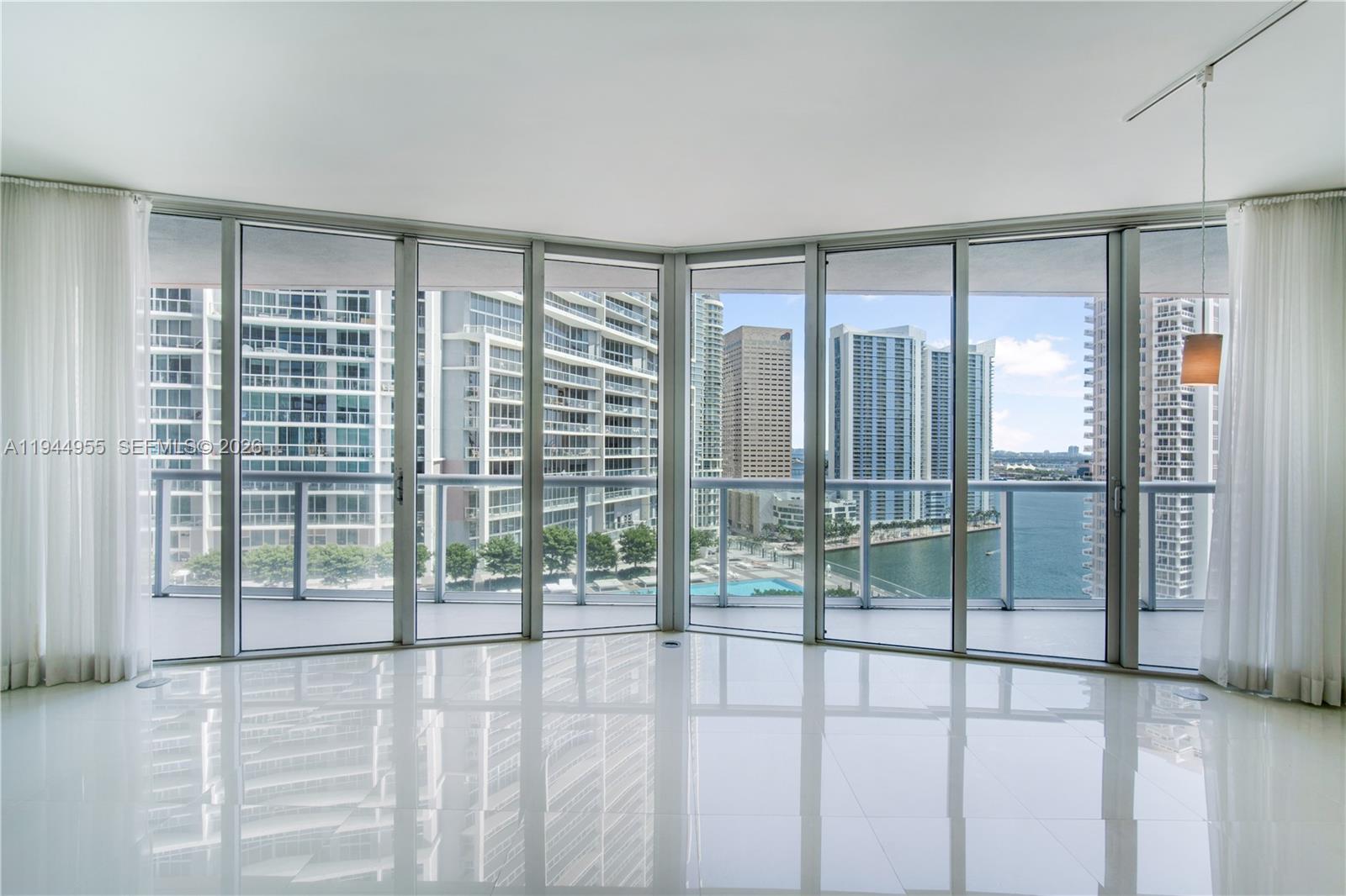 495 Brickell Ave # 1804