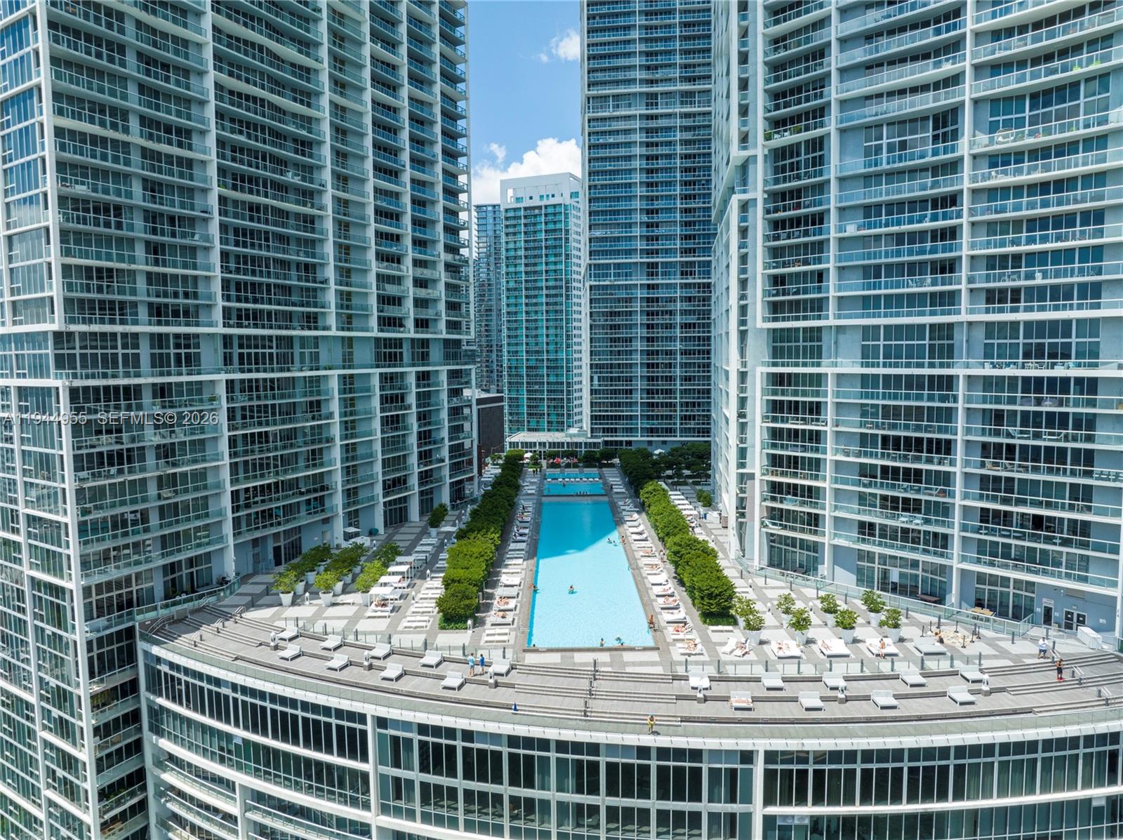 495 Brickell Ave # 1804