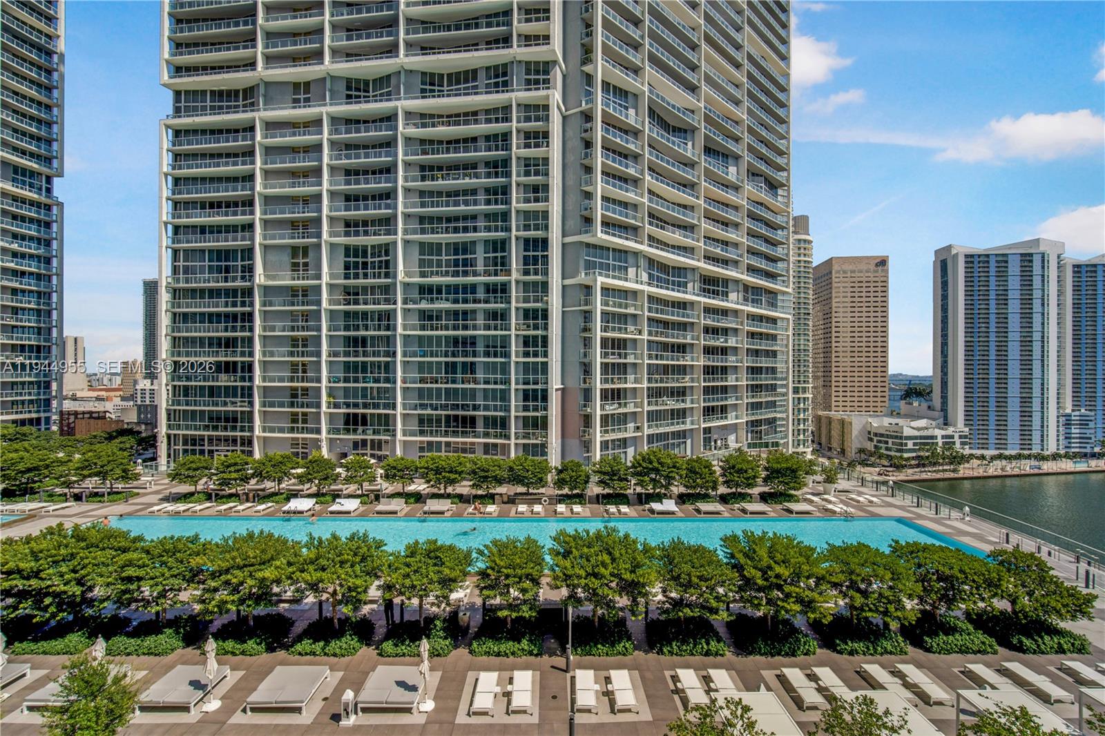 495 Brickell Ave # 1804