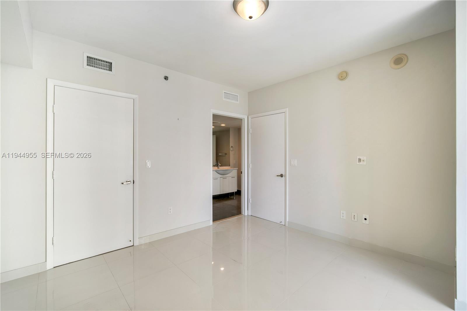 495 Brickell Ave # 1804