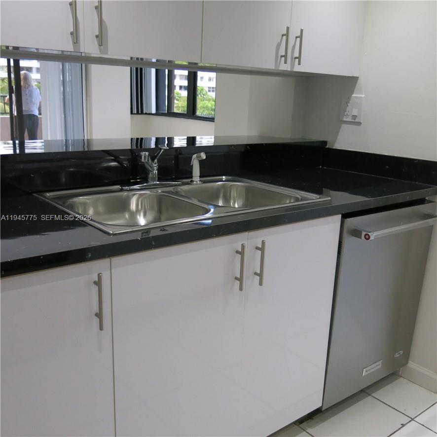 251 Crandon Blvd # 309