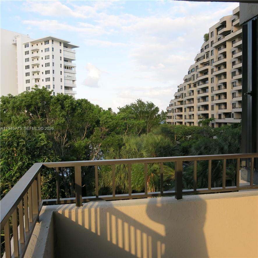 251 Crandon Blvd # 309