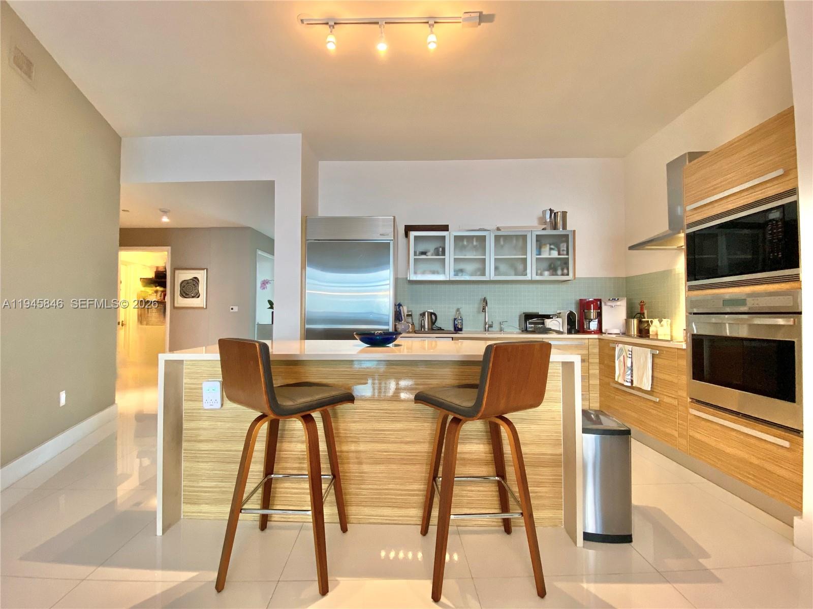 2020 N Bayshore Dr # 1603